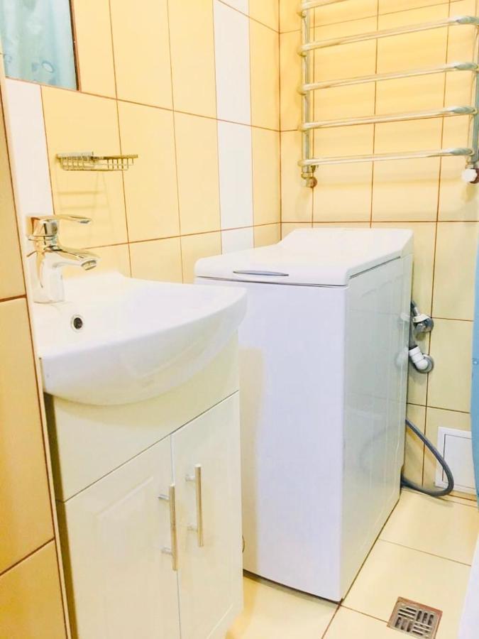 Крехівська 5,Апартаменти В Центрі, Дві Спальні Lviv Extérieur photo